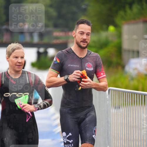 30.08.2026 - Elbe Triathlon Hamburg LAZAROV Photography http://msf.ph/oto/10032335 30.08.2026 08:41:29 Schwimmen 245, 259, 273, 279, 292, 305, 317, 354, 376 meine-sportfotos.de
