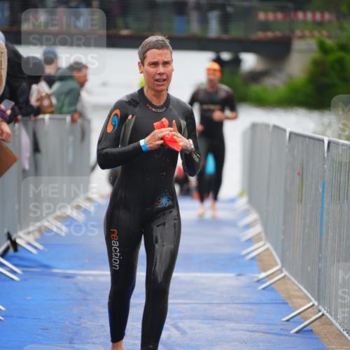 30.08.2026 - Elbe Triathlon Hamburg LAZAROV Photography http://msf.ph/oto/10032382 30.08.2026 08:41:44 Schwimmen 292, 298, 325, 354, 363, 379 meine-sportfotos.de