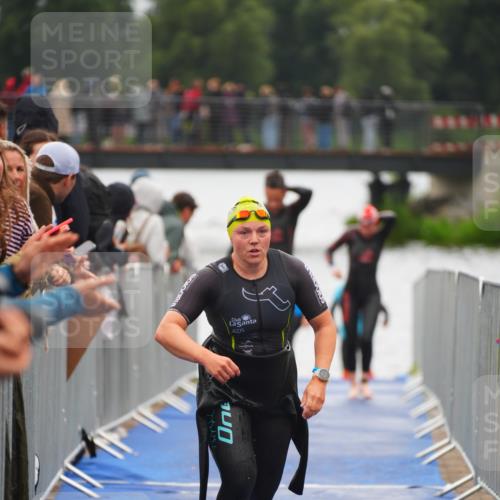 30.08.2026 - Elbe Triathlon Hamburg LAZAROV Photography http://msf.ph/oto/10032410 30.08.2026 08:41:52 Schwimmen 253, 298, 325, 348, 363, 379 meine-sportfotos.de