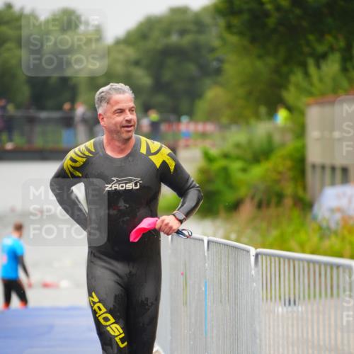 30.08.2026 - Elbe Triathlon Hamburg LAZAROV Photography http://msf.ph/oto/10032683 30.08.2026 08:43:52 Schwimmen 303 meine-sportfotos.de
