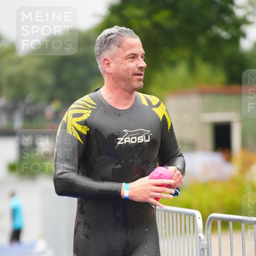 30.08.2026 - Elbe Triathlon Hamburg LAZAROV Photography http://msf.ph/oto/10032695 30.08.2026 08:43:54 Schwimmen 303 meine-sportfotos.de