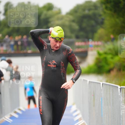 30.08.2026 - Elbe Triathlon Hamburg LAZAROV Photography http://msf.ph/oto/10032733 30.08.2026 08:44:19 Schwimmen 276, 445 meine-sportfotos.de