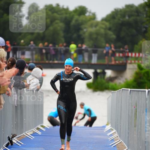 30.08.2026 - Elbe Triathlon Hamburg LAZAROV Photography http://msf.ph/oto/10032861 30.08.2026 08:46:47 Schwimmen 392 meine-sportfotos.de