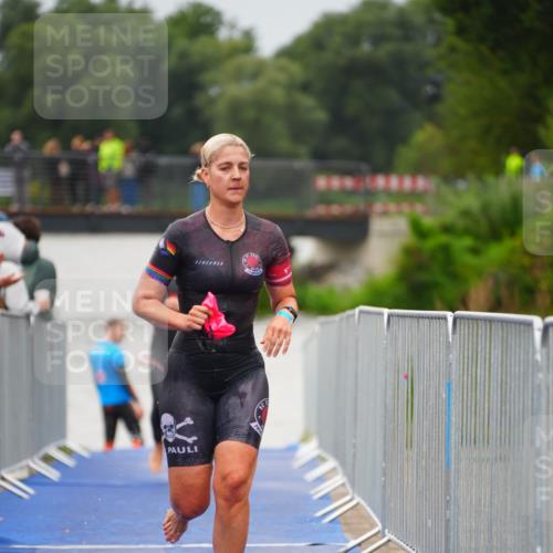 30.08.2026 - Elbe Triathlon Hamburg LAZAROV Photography http://msf.ph/oto/10032894 30.08.2026 08:46:58 Schwimmen 336, 392, 421 meine-sportfotos.de