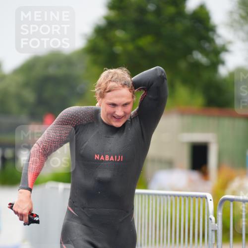 30.08.2026 - Elbe Triathlon Hamburg LAZAROV Photography http://msf.ph/oto/10032926 30.08.2026 08:47:03 Schwimmen 336, 392, 421 meine-sportfotos.de