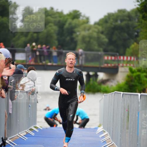 30.08.2026 - Elbe Triathlon Hamburg LAZAROV Photography http://msf.ph/oto/10032955 30.08.2026 08:47:33 Schwimmen 412, 433, 502 meine-sportfotos.de