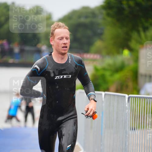30.08.2026 - Elbe Triathlon Hamburg LAZAROV Photography http://msf.ph/oto/10032972 30.08.2026 08:47:35 Schwimmen 412, 433, 502 meine-sportfotos.de
