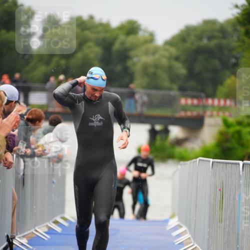 30.08.2026 - Elbe Triathlon Hamburg LAZAROV Photography http://msf.ph/oto/10032981 30.08.2026 08:47:43 Schwimmen 412, 432, 502 meine-sportfotos.de