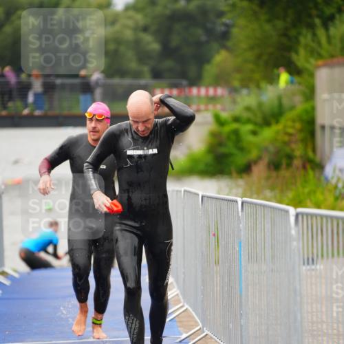 30.08.2026 - Elbe Triathlon Hamburg LAZAROV Photography http://msf.ph/oto/10033006 30.08.2026 08:47:52 Schwimmen 264, 432, 485 meine-sportfotos.de