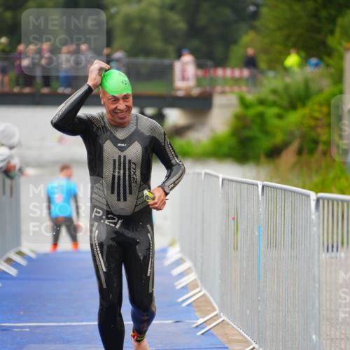 30.08.2026 - Elbe Triathlon Hamburg LAZAROV Photography http://msf.ph/oto/10033092 30.08.2026 08:48:33 Schwimmen 261, 458 meine-sportfotos.de