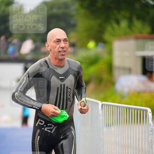 30.08.2026 - Elbe Triathlon Hamburg LAZAROV Photography http://msf.ph/oto/10033105 30.08.2026 08:48:34 Schwimmen 261, 458 meine-sportfotos.de