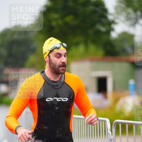 30.08.2026 - Elbe Triathlon Hamburg LAZAROV Photography http://msf.ph/oto/10033133 30.08.2026 08:48:54 Schwimmen 470 meine-sportfotos.de