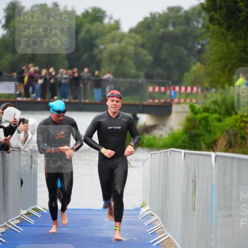 30.08.2026 - Elbe Triathlon Hamburg LAZAROV Photography http://msf.ph/oto/10033144 30.08.2026 08:49:19 Schwimmen 398, 466 meine-sportfotos.de