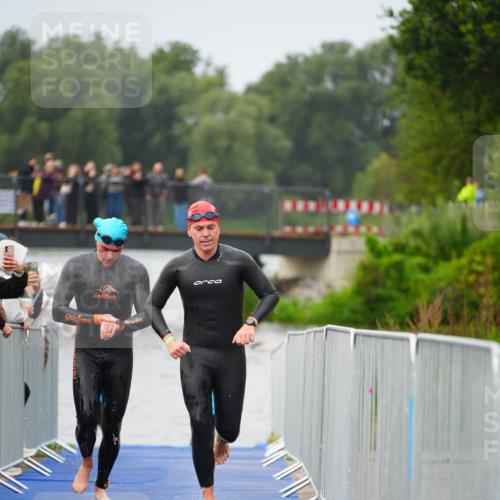 30.08.2026 - Elbe Triathlon Hamburg LAZAROV Photography http://msf.ph/oto/10033147 30.08.2026 08:49:19 Schwimmen 398, 466 meine-sportfotos.de