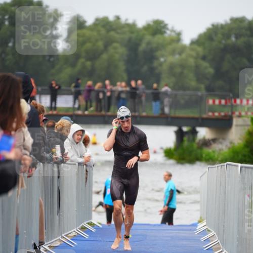 30.08.2026 - Elbe Triathlon Hamburg LAZAROV Photography http://msf.ph/oto/10033171 30.08.2026 08:49:37 Schwimmen 397, 398, 466 meine-sportfotos.de