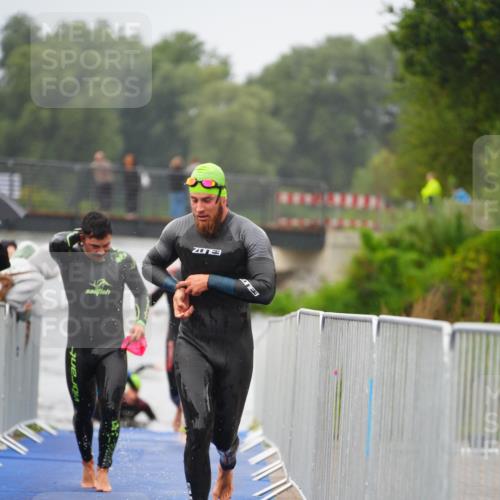 30.08.2026 - Elbe Triathlon Hamburg LAZAROV Photography http://msf.ph/oto/10033252 30.08.2026 08:50:02 Schwimmen 399, 414, 417, 496 meine-sportfotos.de