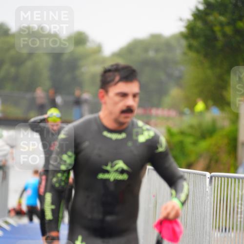 30.08.2026 - Elbe Triathlon Hamburg LAZAROV Photography http://msf.ph/oto/10033275 30.08.2026 08:50:05 Schwimmen 399, 414, 417, 476, 496 meine-sportfotos.de