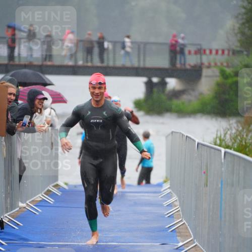 30.08.2026 - Elbe Triathlon Hamburg LAZAROV Photography http://msf.ph/oto/10033439 30.08.2026 08:50:59 Schwimmen 527, 916 meine-sportfotos.de