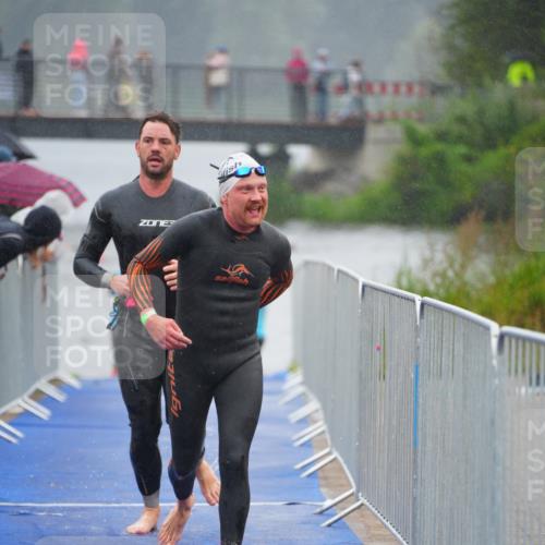 30.08.2026 - Elbe Triathlon Hamburg LAZAROV Photography http://msf.ph/oto/10033459 30.08.2026 08:51:03 Schwimmen 484, 689, 916 meine-sportfotos.de