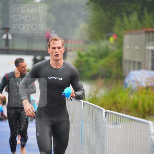30.08.2026 - Elbe Triathlon Hamburg LAZAROV Photography http://msf.ph/oto/10033520 30.08.2026 08:51:37 Schwimmen 248, 394, 464 meine-sportfotos.de