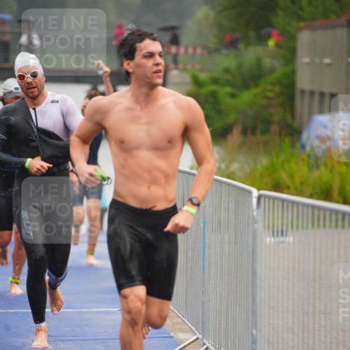 30.08.2026 - Elbe Triathlon Hamburg LAZAROV Photography http://msf.ph/oto/10033604 30.08.2026 08:51:53 Schwimmen 248, 405, 425, 426, 428, 430, 464, 481 meine-sportfotos.de