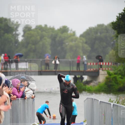 30.08.2026 - Elbe Triathlon Hamburg LAZAROV Photography http://msf.ph/oto/10033662 30.08.2026 08:52:54 Schwimmen 613 meine-sportfotos.de