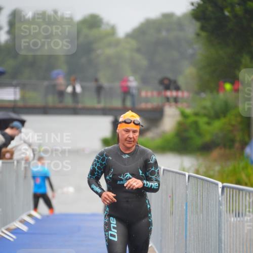 30.08.2026 - Elbe Triathlon Hamburg LAZAROV Photography http://msf.ph/oto/10033720 30.08.2026 08:53:11 Schwimmen 364, 613 meine-sportfotos.de