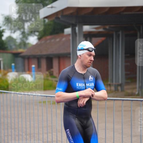 30.08.2026 - Elbe Triathlon Hamburg LAZAROV Photography http://msf.ph/oto/10033864 30.08.2026 08:53:35 Schwimmen 438 meine-sportfotos.de