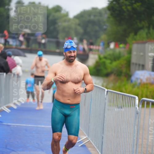 30.08.2026 - Elbe Triathlon Hamburg LAZAROV Photography http://msf.ph/oto/10033933 30.08.2026 08:54:26 Schwimmen 415, 431, 440, 451, 482 meine-sportfotos.de