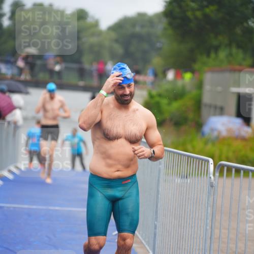 30.08.2026 - Elbe Triathlon Hamburg LAZAROV Photography http://msf.ph/oto/10033936 30.08.2026 08:54:27 Schwimmen 415, 431, 440, 451, 482 meine-sportfotos.de