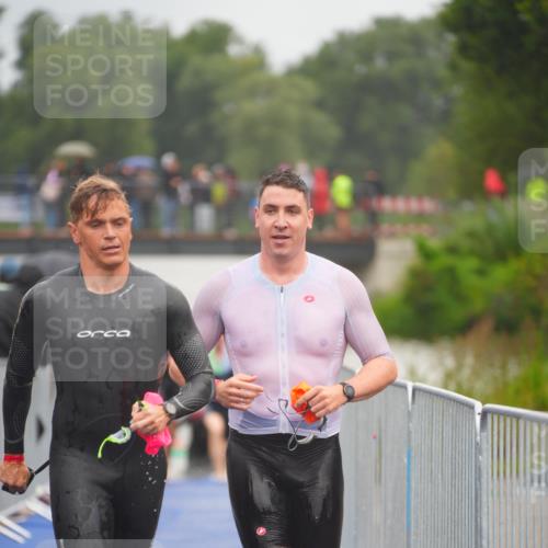 30.08.2026 - Elbe Triathlon Hamburg LAZAROV Photography http://msf.ph/oto/10034018 30.08.2026 08:55:46 Schwimmen 489, 504, 543, 622 meine-sportfotos.de