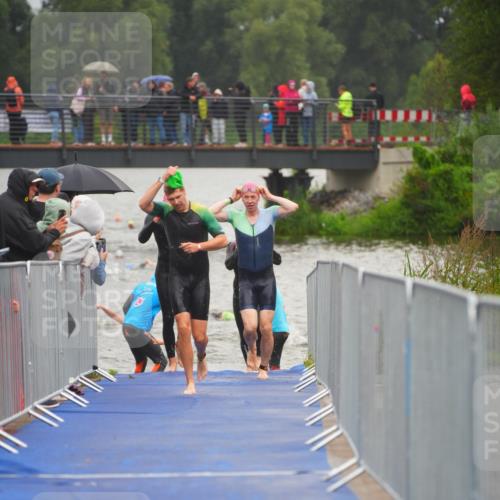 30.08.2026 - Elbe Triathlon Hamburg LAZAROV Photography http://msf.ph/oto/10034029 30.08.2026 08:55:48 Schwimmen 489, 504, 532, 543, 622 meine-sportfotos.de
