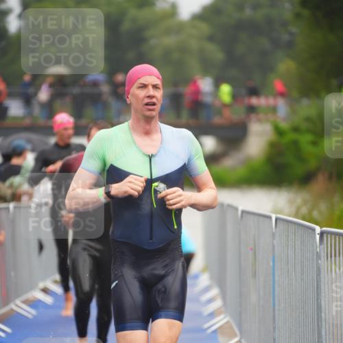 30.08.2026 - Elbe Triathlon Hamburg LAZAROV Photography http://msf.ph/oto/10034043 30.08.2026 08:55:54 Schwimmen 449, 504, 532, 542, 543, 544, 622 meine-sportfotos.de