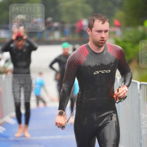 30.08.2026 - Elbe Triathlon Hamburg LAZAROV Photography http://msf.ph/oto/10034058 30.08.2026 08:55:57 Schwimmen 449, 512, 532, 542, 543, 544, 622 meine-sportfotos.de