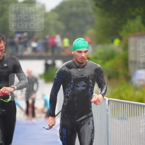 30.08.2026 - Elbe Triathlon Hamburg LAZAROV Photography http://msf.ph/oto/10034076 30.08.2026 08:56:00 Schwimmen 449, 512, 532, 542, 544, 622 meine-sportfotos.de