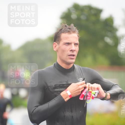 30.08.2026 - Elbe Triathlon Hamburg LAZAROV Photography http://msf.ph/oto/10034086 30.08.2026 08:56:03 Schwimmen 449, 512, 532, 534, 542, 544 meine-sportfotos.de