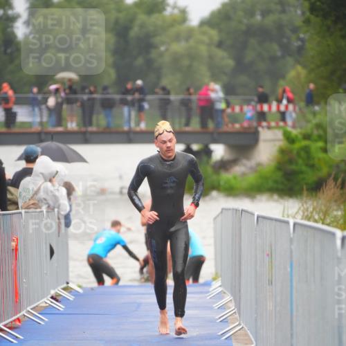 30.08.2026 - Elbe Triathlon Hamburg LAZAROV Photography http://msf.ph/oto/10034089 30.08.2026 08:56:04 Schwimmen 449, 512, 532, 534, 542, 544 meine-sportfotos.de