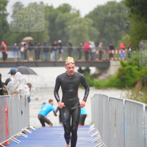 30.08.2026 - Elbe Triathlon Hamburg LAZAROV Photography http://msf.ph/oto/10034096 30.08.2026 08:56:05 Schwimmen 449, 512, 532, 534, 542, 544 meine-sportfotos.de