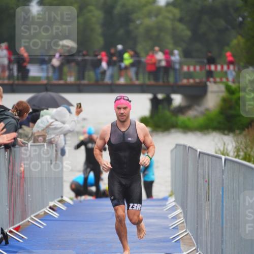 30.08.2026 - Elbe Triathlon Hamburg LAZAROV Photography http://msf.ph/oto/10034142 30.08.2026 08:56:25 Schwimmen 429, 436, 498 meine-sportfotos.de