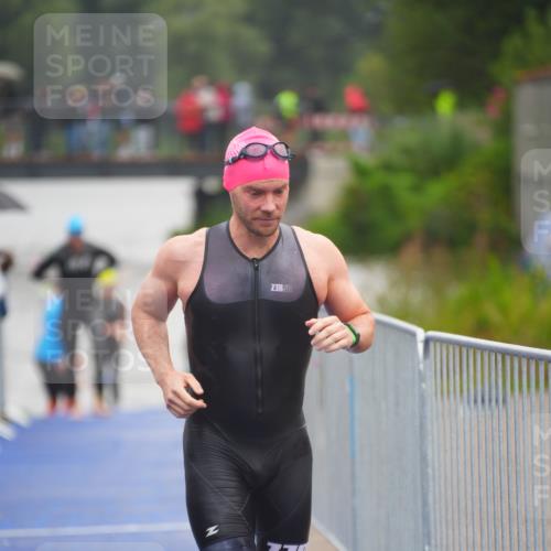 30.08.2026 - Elbe Triathlon Hamburg LAZAROV Photography http://msf.ph/oto/10034166 30.08.2026 08:56:28 Schwimmen 429, 436, 498 meine-sportfotos.de