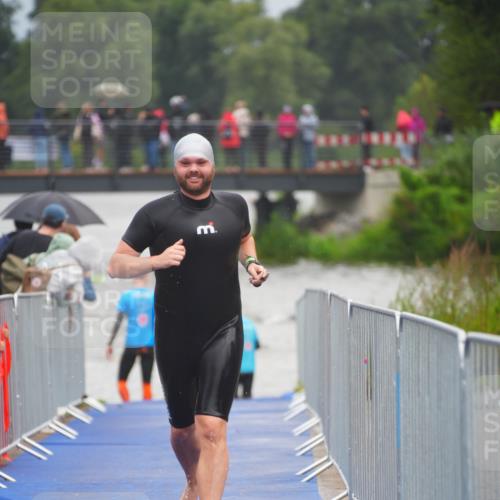 30.08.2026 - Elbe Triathlon Hamburg LAZAROV Photography http://msf.ph/oto/10034231 30.08.2026 08:56:52 Schwimmen 400, 434, 488, 490 meine-sportfotos.de