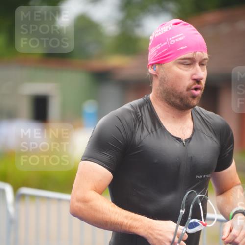 30.08.2026 - Elbe Triathlon Hamburg LAZAROV Photography http://msf.ph/oto/10034322 30.08.2026 08:57:40 Schwimmen 403, 410, 419, 452, 483, 499, 639 meine-sportfotos.de