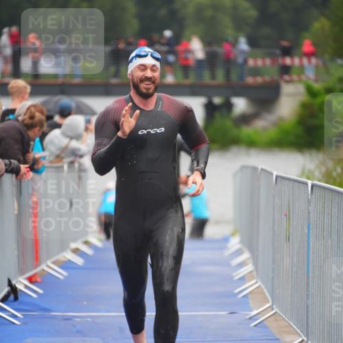 30.08.2026 - Elbe Triathlon Hamburg LAZAROV Photography http://msf.ph/oto/10034350 30.08.2026 08:57:50 Schwimmen 410, 452, 483, 495, 500, 639 meine-sportfotos.de