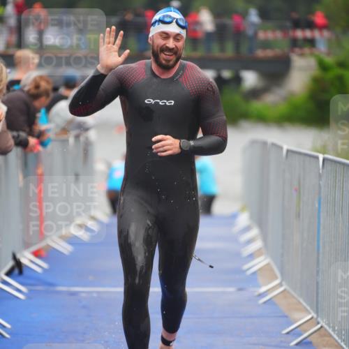30.08.2026 - Elbe Triathlon Hamburg LAZAROV Photography http://msf.ph/oto/10034353 30.08.2026 08:57:50 Schwimmen 410, 452, 483, 495, 500, 639 meine-sportfotos.de