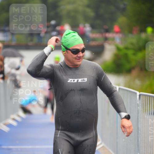 30.08.2026 - Elbe Triathlon Hamburg LAZAROV Photography http://msf.ph/oto/10034367 30.08.2026 08:57:54 Schwimmen 495, 500, 639 meine-sportfotos.de