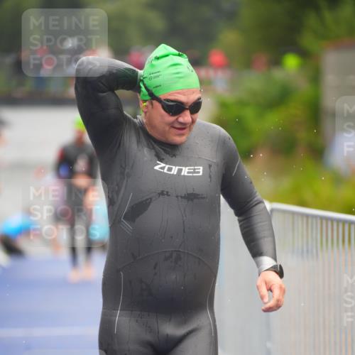 30.08.2026 - Elbe Triathlon Hamburg LAZAROV Photography http://msf.ph/oto/10034370 30.08.2026 08:57:54 Schwimmen 495, 500, 639 meine-sportfotos.de