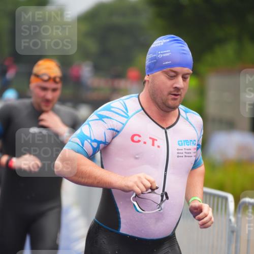 30.08.2026 - Elbe Triathlon Hamburg LAZAROV Photography http://msf.ph/oto/10034396 30.08.2026 08:58:06 Schwimmen 441, 443, 495, 500, 623, 637 meine-sportfotos.de