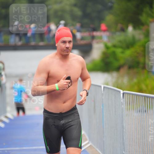 30.08.2026 - Elbe Triathlon Hamburg LAZAROV Photography http://msf.ph/oto/10034528 30.08.2026 08:58:58 Schwimmen 413, 472 meine-sportfotos.de