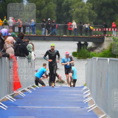 30.08.2026 - Elbe Triathlon Hamburg LAZAROV Photography http://msf.ph/oto/10034531 30.08.2026 08:59:07 Schwimmen 472 meine-sportfotos.de