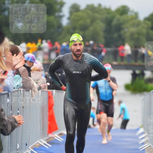 30.08.2026 - Elbe Triathlon Hamburg LAZAROV Photography http://msf.ph/oto/10034565 30.08.2026 08:59:13 Schwimmen 497, 536 meine-sportfotos.de